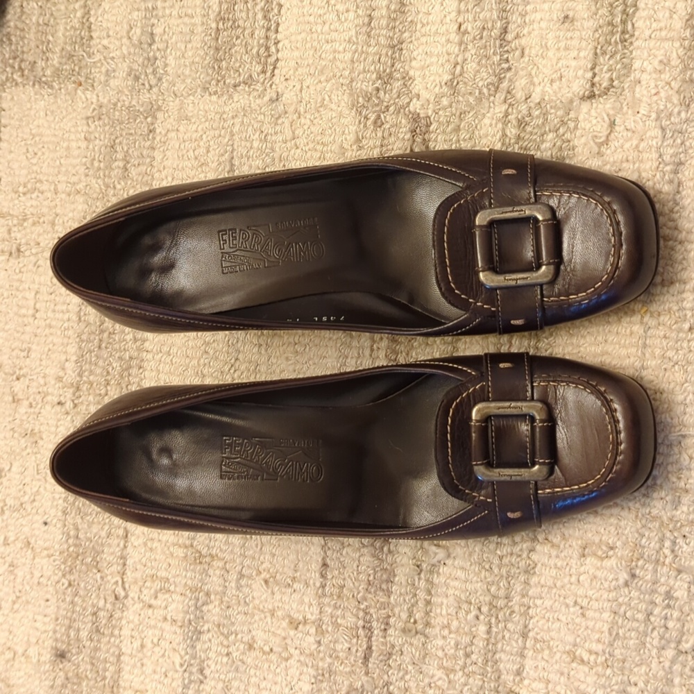 EUC Salvatore Ferragamo Women's Dark Brown Loafers With Heels And Buckle Size 10